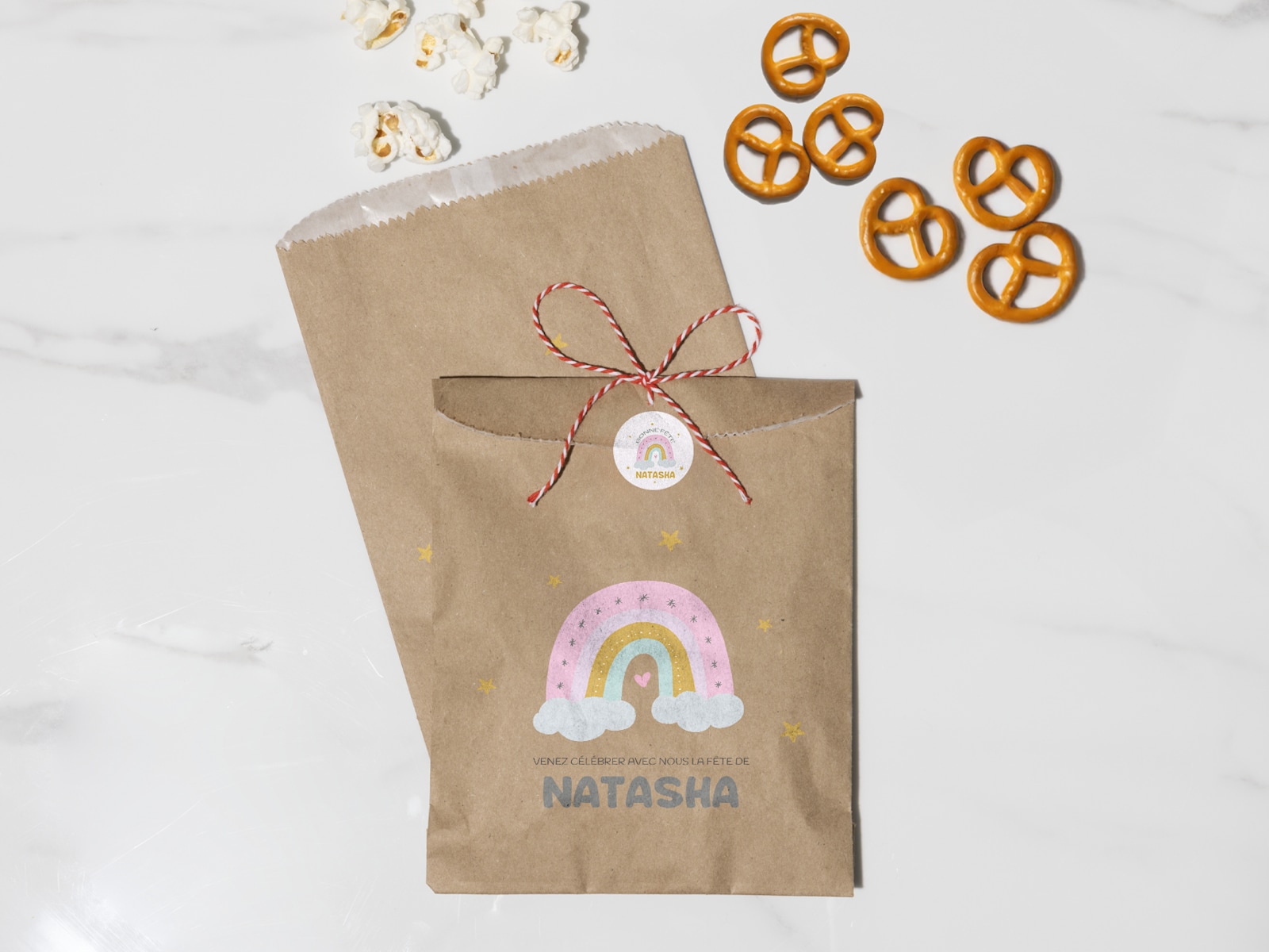 Un mini sac cadeau personnalisé pour l’anniversaire d’une petite fille. 