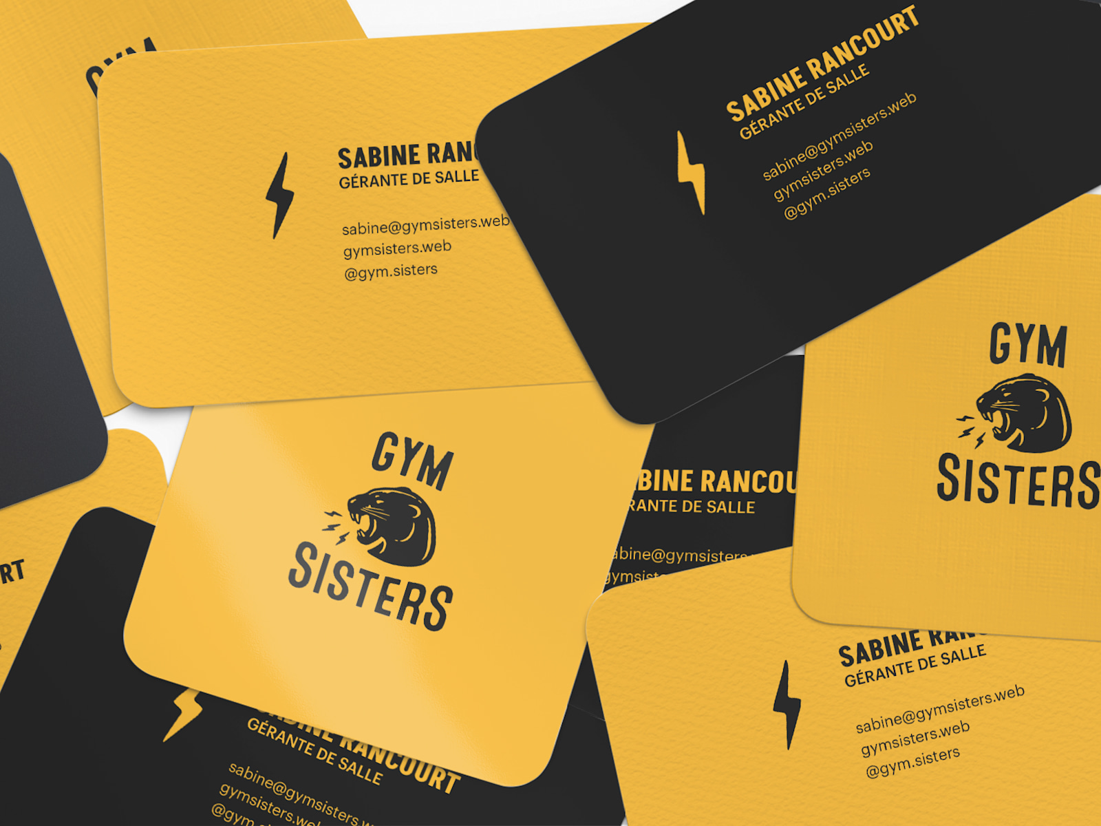 Cartes de visite aux coins arrondis