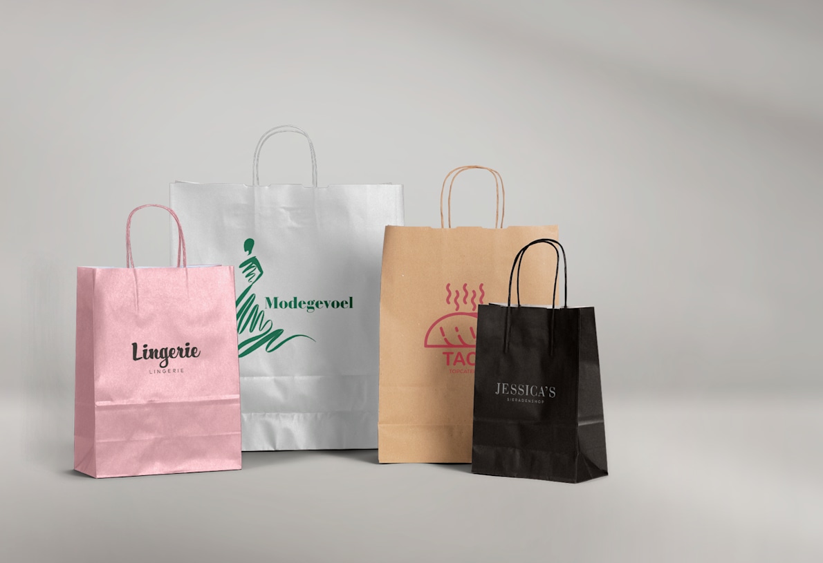 Gekleurde papieren tasjes shop