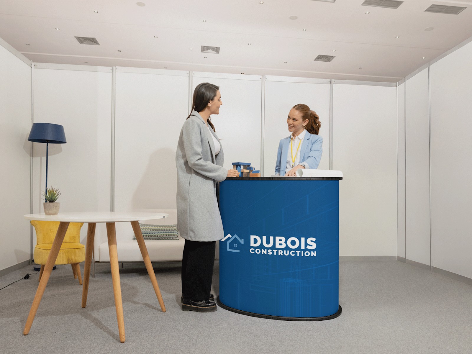 Balcões promocionais curvos 3