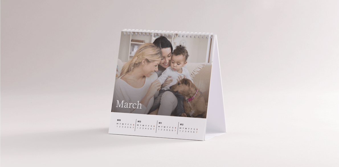 Personalised desk calendar