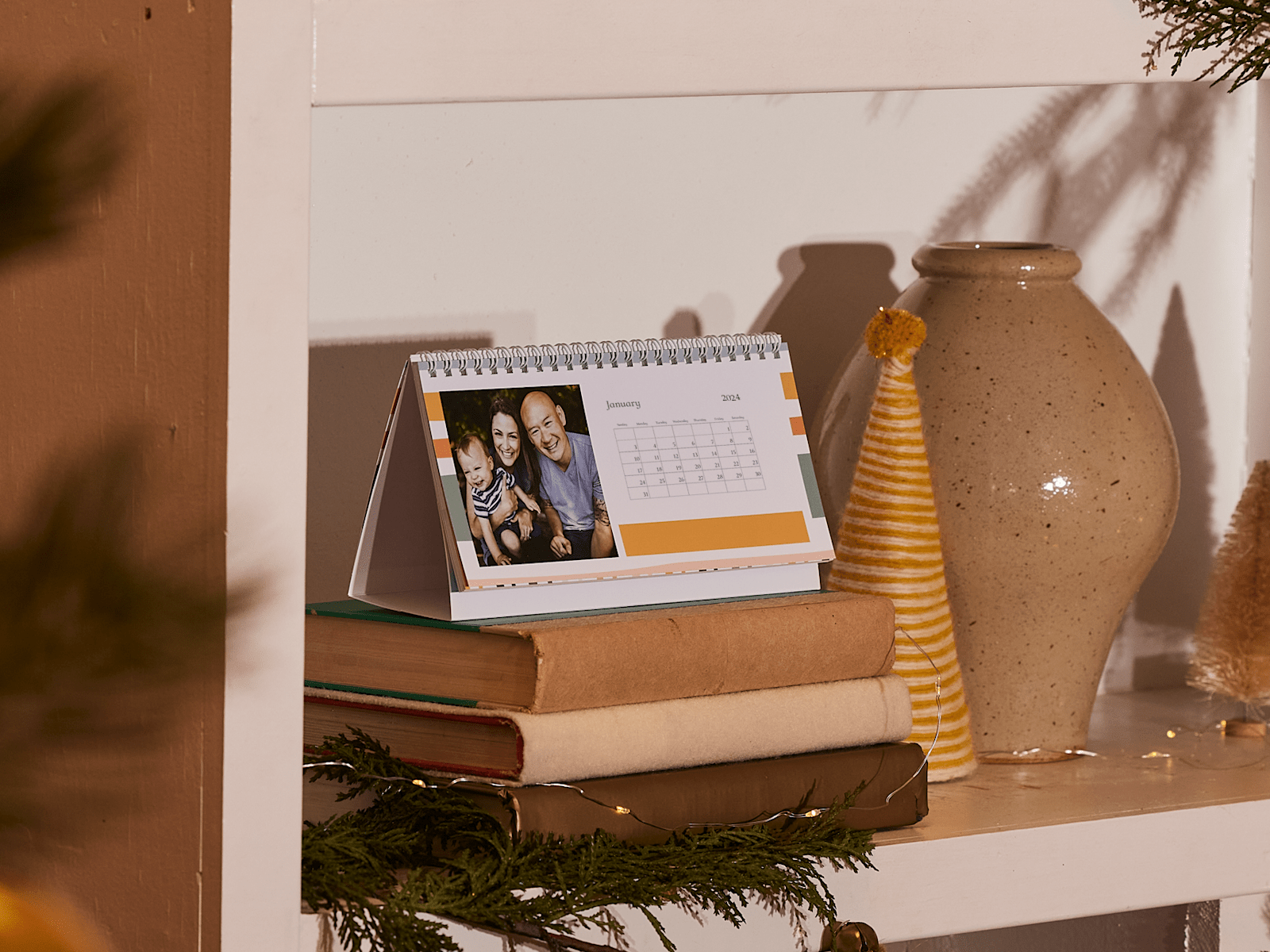 Desk Calendars 2024: Personalised desk calendars Vistaprint AU