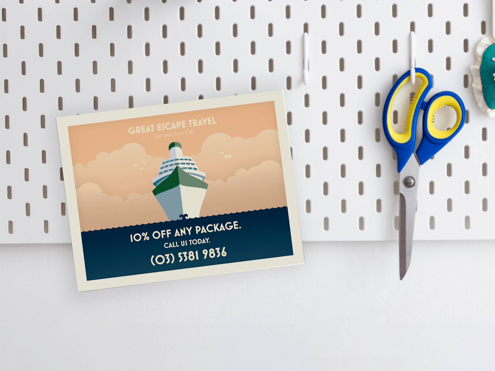 Custom magnetic postcards