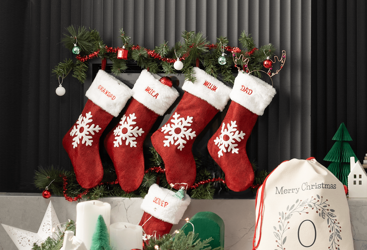 Christmas pantyhose 2025