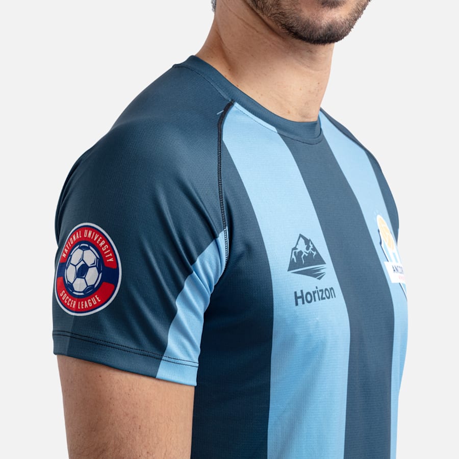 Personalised football shirts for men | VistaPrint IE