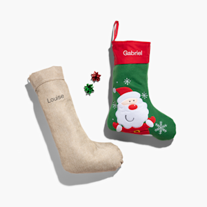 2 Styles für den Nikolausstrumpf mit Namen: Sackleinen oder Weihnachtsmann (Rot & Grün).