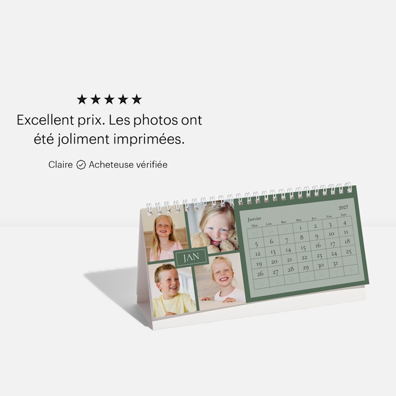 Un calendrier bureau personnalisable affichant des photos d’enfants, accompagné d’un avis client : « J’adore mon calendrier ! Excellent rapport qualité-prix. »
