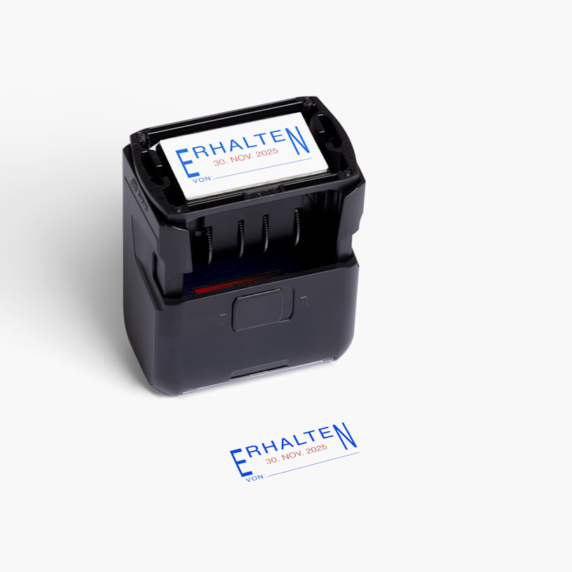 Ein Datumsstempel mit Text und anpassbarem Datum, dazu ein Muster des Stempelabdrucks.