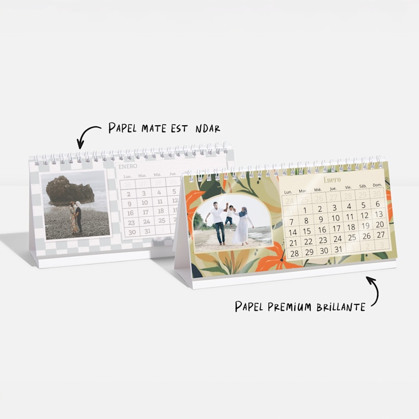Dos calendarios de mesa rectangulares con fotos y una nota donde se indica que las opciones de papel son mate estándar y premium brillante. 