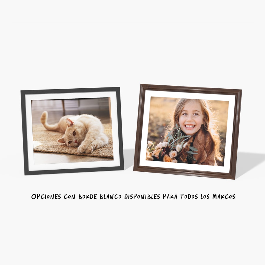 Dos fotos con marco mostrando un gato y una niña pequeña, con una nota que dice que hay opciones con borde blanco disponibles para todos los marcos. 