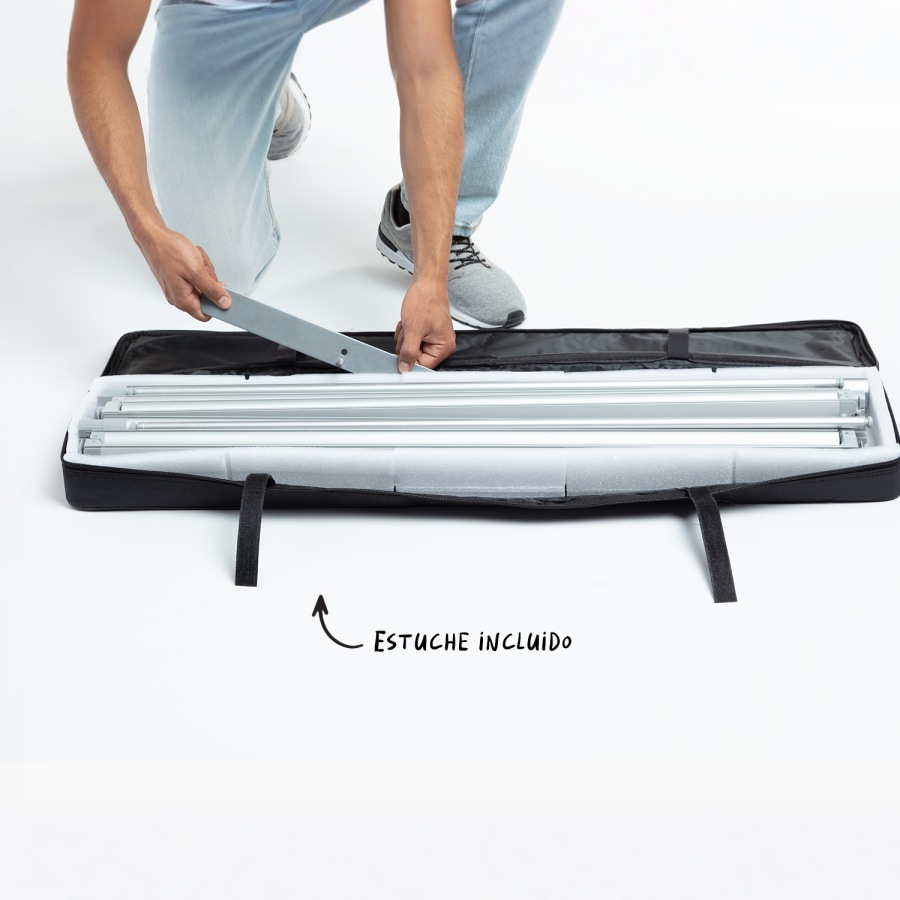 El estuche “todo en uno” muestra todos los artículos que lleva adentro. 