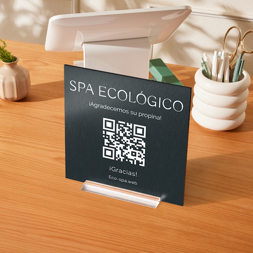 Cartel metálico para spa con un código QR para consejos.