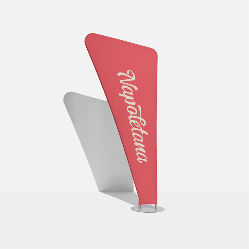 Una lona triangular con cremallera color rosado melocotón.