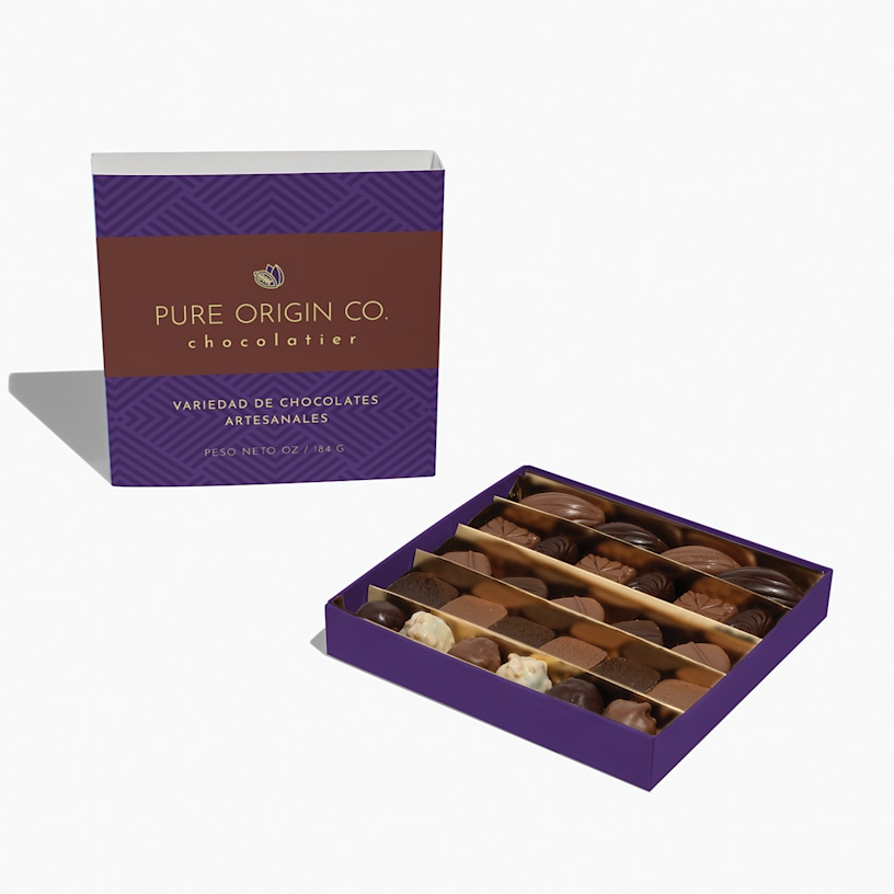 Una caja de chocolates con apertura deslizante de un chocolatero artesanal.