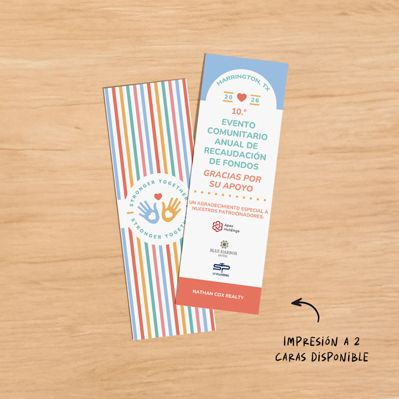 Vista del anverso y reverso de un marcapáginas personalizado para la décima edición de una recaudación de fondos comunitaria, con una nota que indica que se ofrece la opción de impresión a dos caras. 