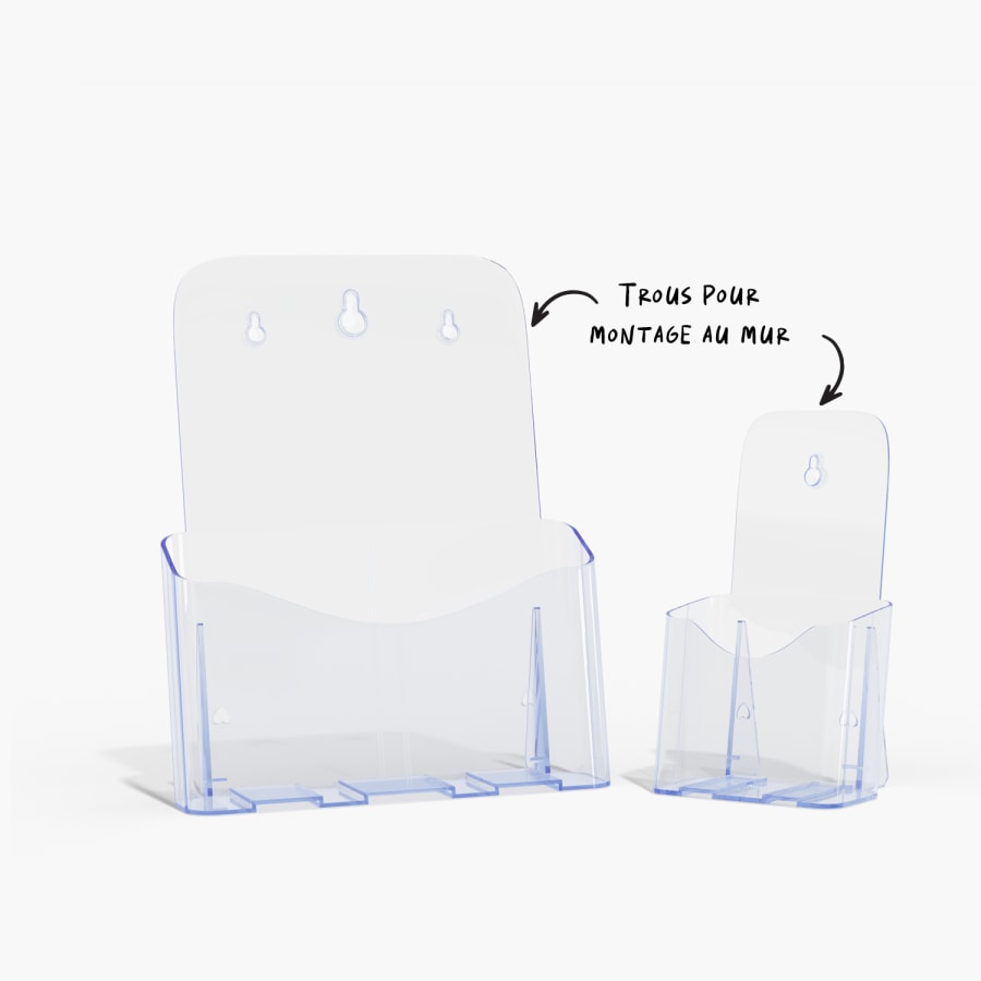 Un porte-prospectus et un porte-dépliant avec une note indiquant qu’ils sont munis de trous pour montage au mur.