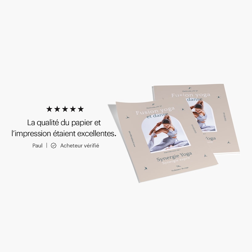 Prospectus faisant la promotion d'un studio de yoga.