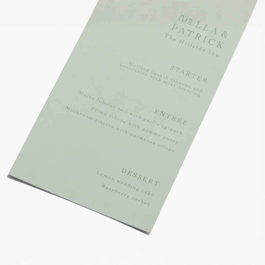 Un menu de mariage de couleur sauge personnalisé avec les diverses offres de nourriture pour une réception. 