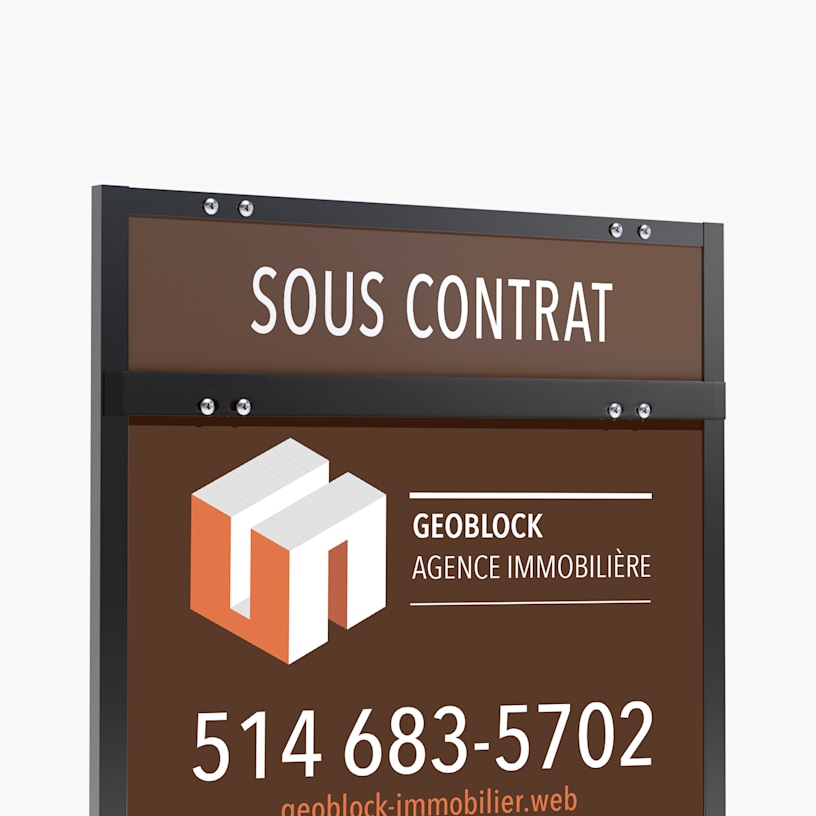 Gros plan d’un ajout supérieur faisant la promotion d’un bien sous offre.