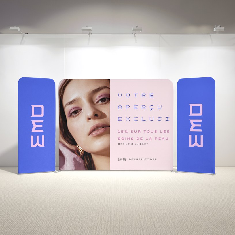 Présentoir en tissu tendue pour salons professionnels