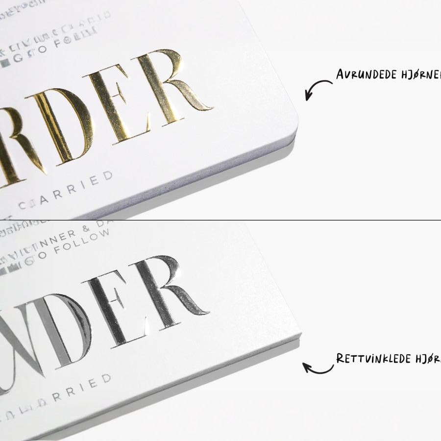 Visittkort med uthevet skrift i gull og sølv som understreker de avrundede og rette hjørnene.