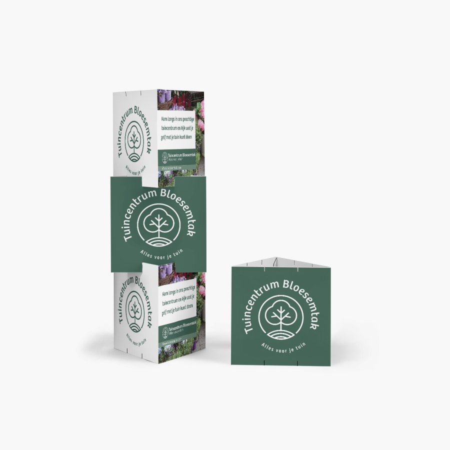 Groene driehoekige vloerdisplay 