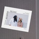 Imán Save the Date en el que aparece la foto de una pareja.