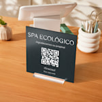 Cartel metálico para spa con un código QR para consejos.
