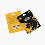 La parte de adelante y atrás de un colgador hang tab con ventana, con una tarjeta de regalo de un gimnasio.