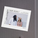 Un save the date aimant avec une photo d’un couple.